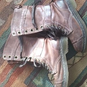 Dr. Martens 1914 Triumph Boots